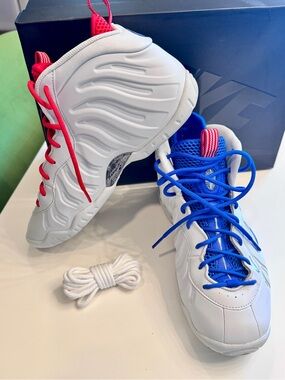 Nike Little Posite One-USA Moon in size 7Y- like new condition
